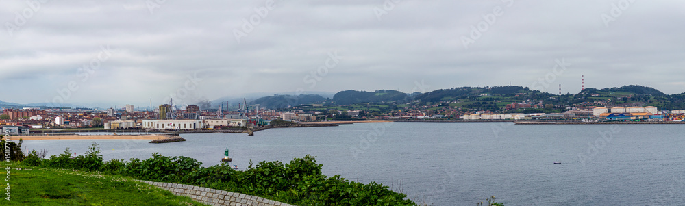 Naklejka premium Gijón is a vibrant coastal city in Asturias, Spain, known for its beaches, culture, and maritime heritage.