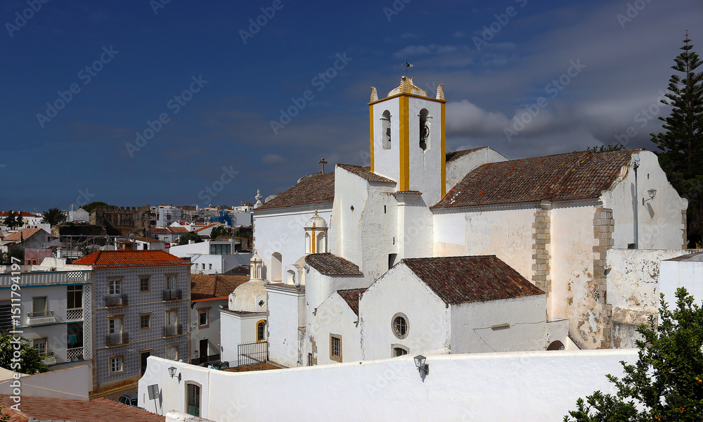 Fototapeta premium View at Tavira with the church of Santiago, Algarve, Portugal
