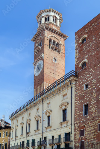 Wallpaper Mural Torre dei Lamberti, Verona, Italy Torontodigital.ca