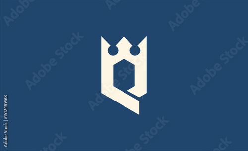 Crown Logo with Letter  Q. Elegant, King, Royal and Premium concept for Luxury and jewellery Brand.