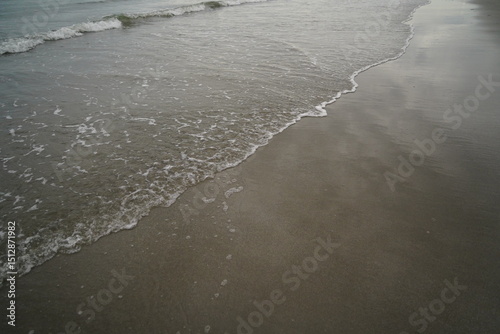 Fototapeta Naklejka Na Ścianę i Meble -  Picture of the sea when it is about to rain.