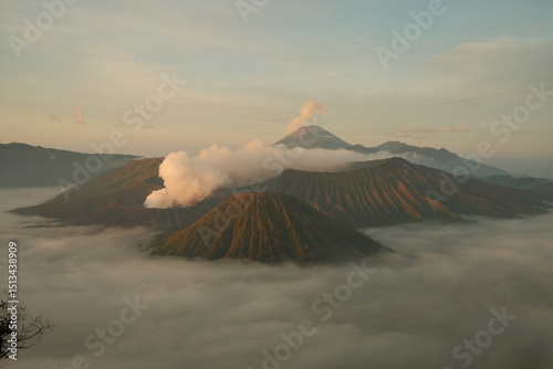 Φωτογραφία mount bromo in surabaya