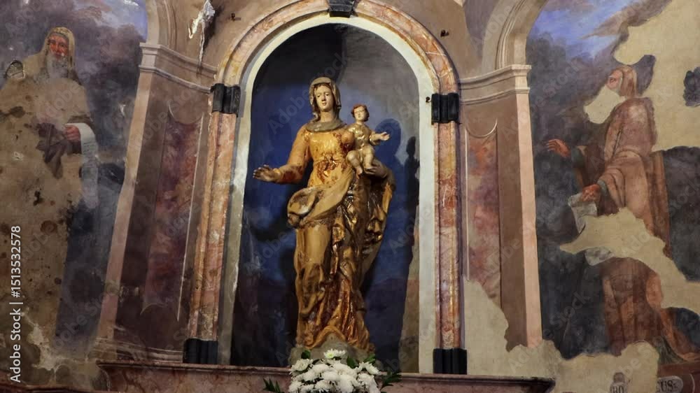 La experiencia de la fe católica se vive desde la confianza en Dios, un Dios al que se ora, confianza y ama.