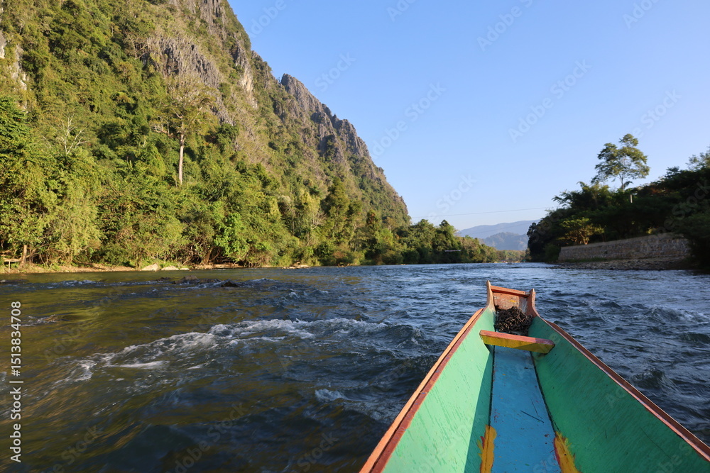 Fototapeta premium beautiful mountains and river in Vang Vieng, Laos