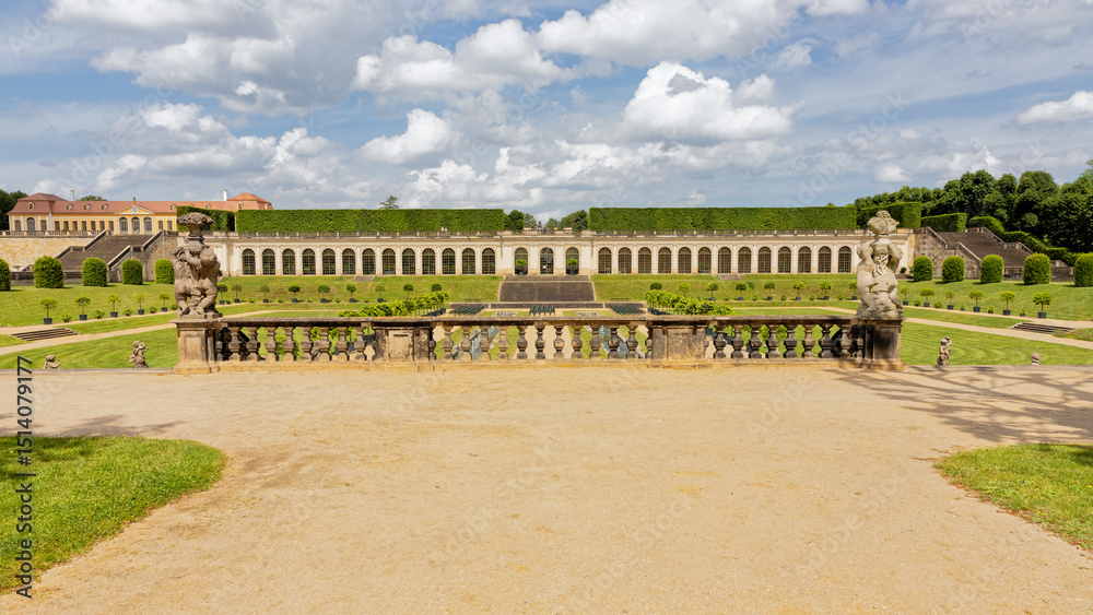 Fototapeta premium Barockgarten Großsedlitz mit Orangerie