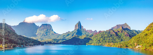 Quadro su tela Gorgeous Opunohu Bay, Moorea island, Moʻorea-Maiʻao, French Polynesia