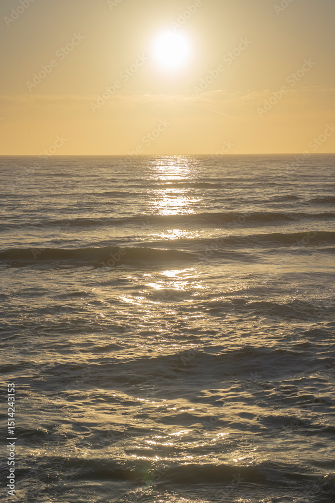 Fototapeta premium sunset over the sea