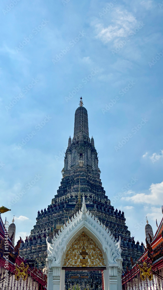 Fototapeta premium Pagoda at Temple of Dawn (Wat Arun) in Bangkok, Thailand – Iconic Riverside Buddhist Temple with Ornate Architecture