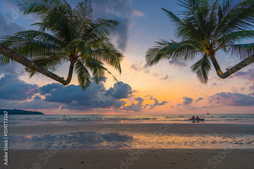 Fototapeta Naklejka Na Ścianę i Meble -  Tropical beach
