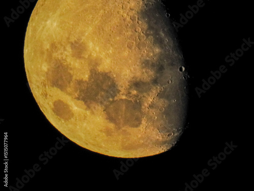 Fototapeta Naklejka Na Ścianę i Meble -  luna