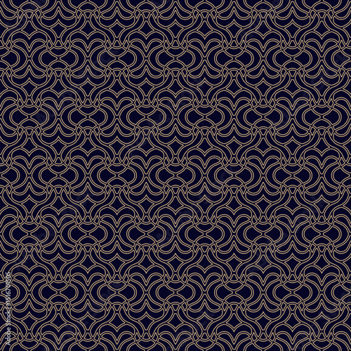 Abstract golden vector seamless pattern in oriental style. Elegant curved mesh, grid, lattice, thin lines. Luxury geometric ornament. Black and gold background texture. Endless repeating geo design