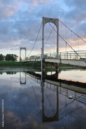 bridge over the river thames