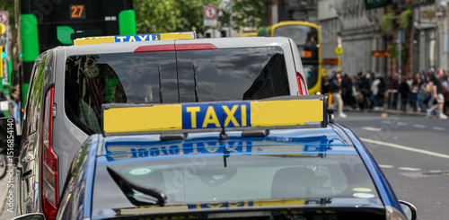 Canvas Print taxis on the rank