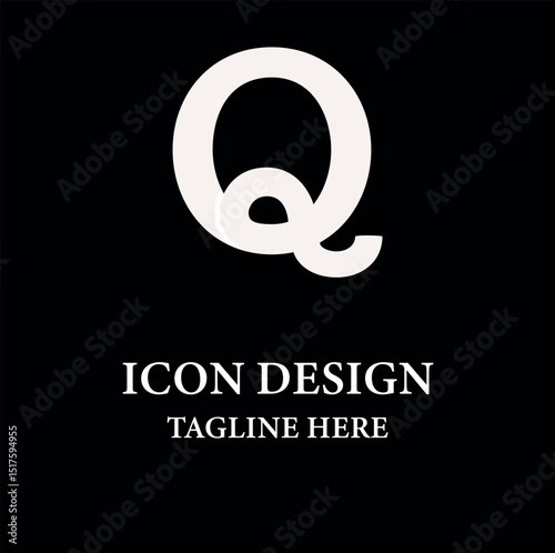 Q Letter Islamic Logo Design Vector