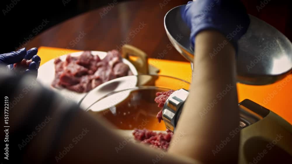 I put the beef in the meat grinder. Falscher Hase recipe. 4k video recipe