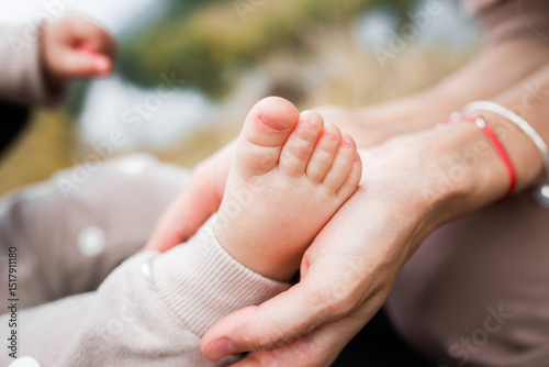 baby, child, foot, hand, mother,