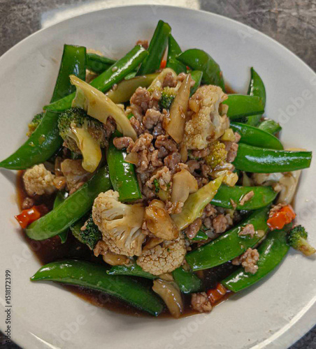 Stir-fried vegetables, stir-fried snow peas, stir-fried vegetables with minced pork, food
