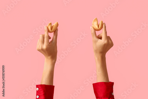 Female hands holding fortun...