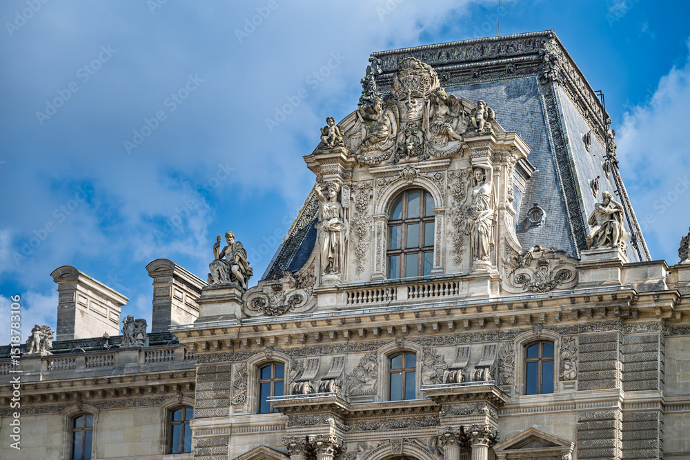 Fototapeta premium Louvre Museum Architectural Detail