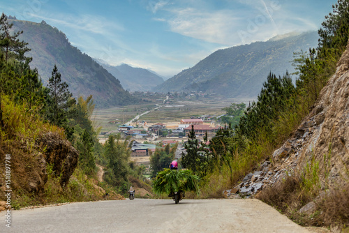 Foto A day in Luot Village, located in Ngoc Chien Commune, Muong La District, Son La province, Viet Nam
