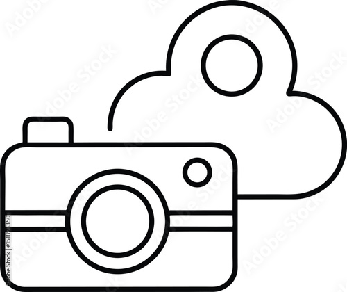 Photographe numérique avec appareil photo vintage et lentille, poussant le volet pour une image photographique