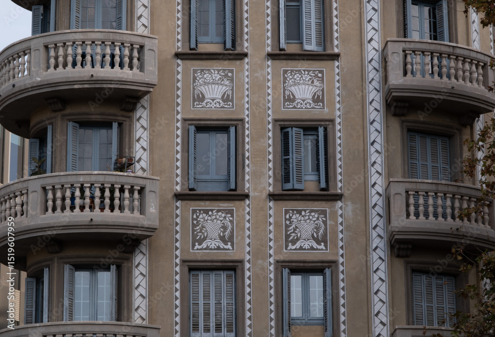 Obraz premium Interesting Art Nouveau Architecture Buildings facade in Barcelona, Spain. (Arquitectura modernista). These fancy buildings date for the most from the early XXth century. 