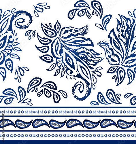 Seamless authentic paisley pattern, ethnic border print.