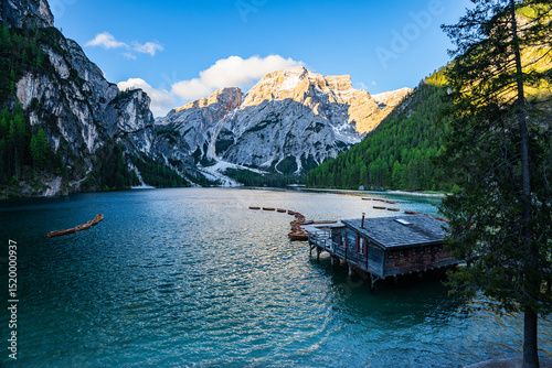 Lago di Braies - Pragser Wildsee - Dolomiten - Dolomites - Sonnenaufgang - Sunrise