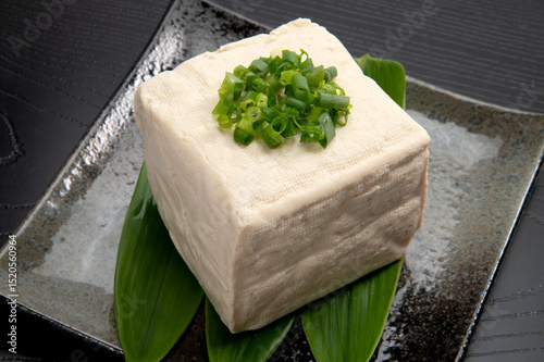 沖縄の伝統食品、島豆腐