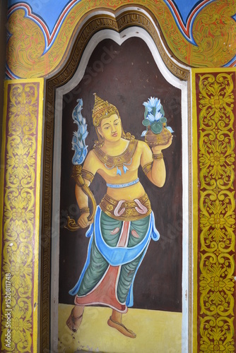 Peinture murale sur un mur sur le site d'Anuradhapura au Sri Lanka