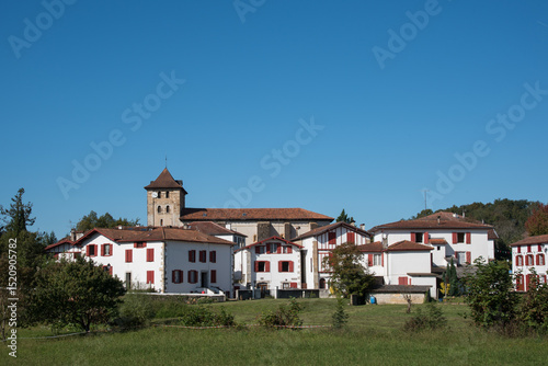 Wallpaper Mural Le village d'Espelette au Pays basque Torontodigital.ca