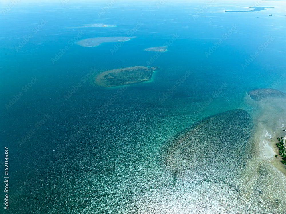 Fototapeta premium Tropical Seaside Aerial