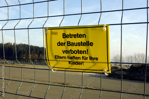no trespassing sign at construction site