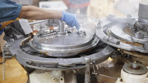 Canned food production with sauce overflow
