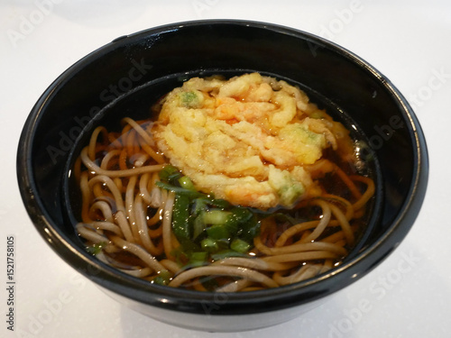 Quadro em tela Freshly prepared soba noodles with kakiage tempura, Japan