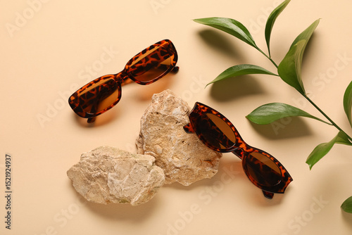 Stylish tortoiseshell sungl...