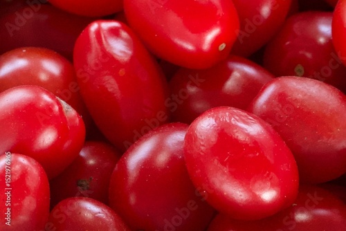 Cherry tomatoes © spence