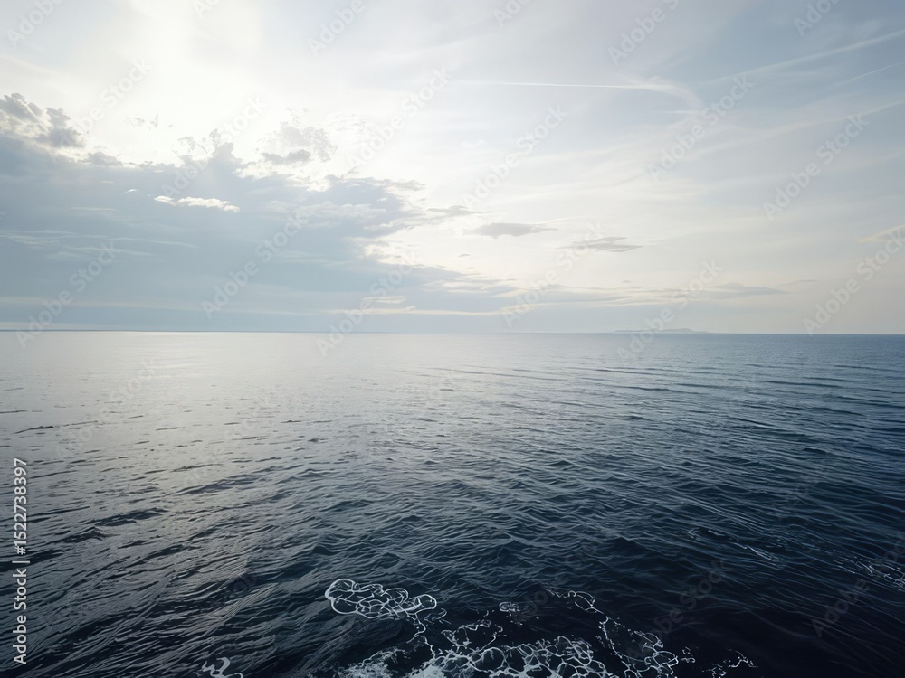Fototapeta premium Serene Ocean Horizon - Tranquil Seascape for Design