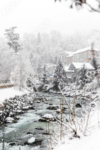 Le Doron de Bozel, rivière qui coule en Savoie, dans les Alpes française et traverse le Parc Thermal de Brides-les-Bains