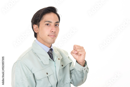作業服を着た男性