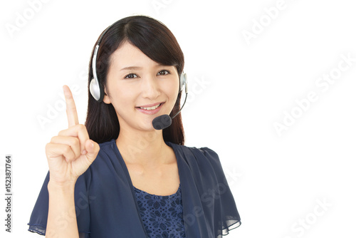 笑顔の女性オペレーター