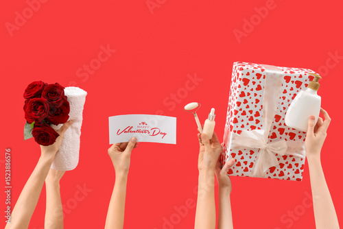 Female hands with spa suppl...