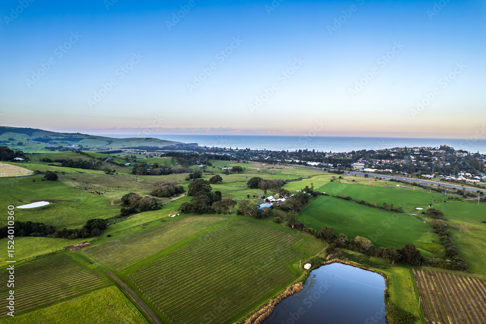 Obraz premium Gerringong is a town located about ten minutes drive south of Kiama, and about twenty minutes north of Nowra in the Illawarra region of New South Wales