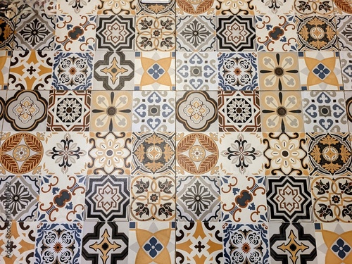 image of a floor with a beautiful mosaic pattern that gives a classic impression