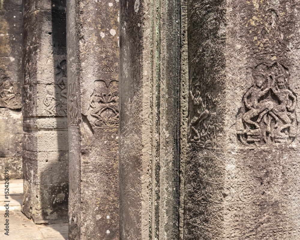 Obraz premium Ancient temples of the abandoned city of Angkor, near the city of Siem Reap, Cambodia