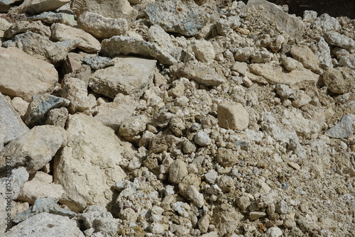 Tas de gravats de démolition