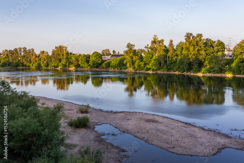 Beautiful view of the Willamette River in Salem, Oregon