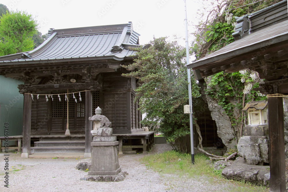Fototapeta premium 日本：吾野宿の白髭神社（日本武尊の伝説が残る）／埼玉県飯能市坂石