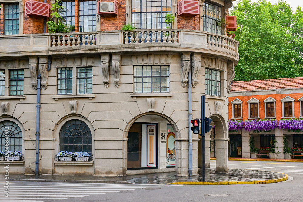 Obraz premium 上海・武康大楼（旧フランス租界）