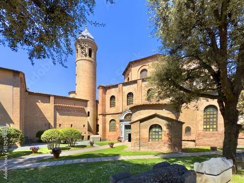 Quadro em tela museo nazionale  e basilica di san vitale a ravenna in italia